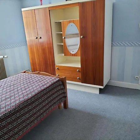 Maison Au Calme 2 Ch. Avec Jardin Prive Proche Et Commerces, Ideal Pour 4 Pers. - Fr-1-494-57